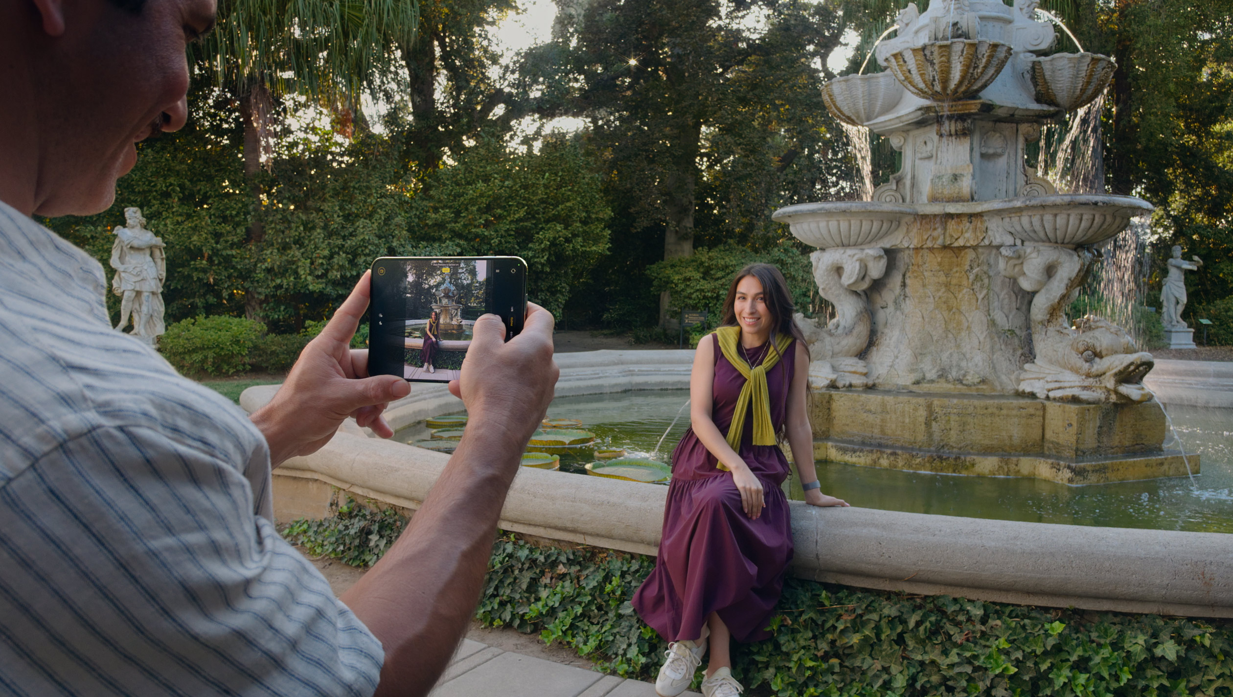 Duo Preview: la persona fotografata vede l'anteprima sul display esterno